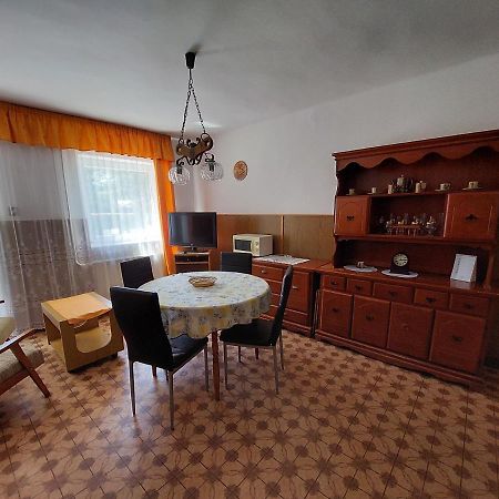 Petra Vendeghaz Apartment Buk Ngoại thất bức ảnh