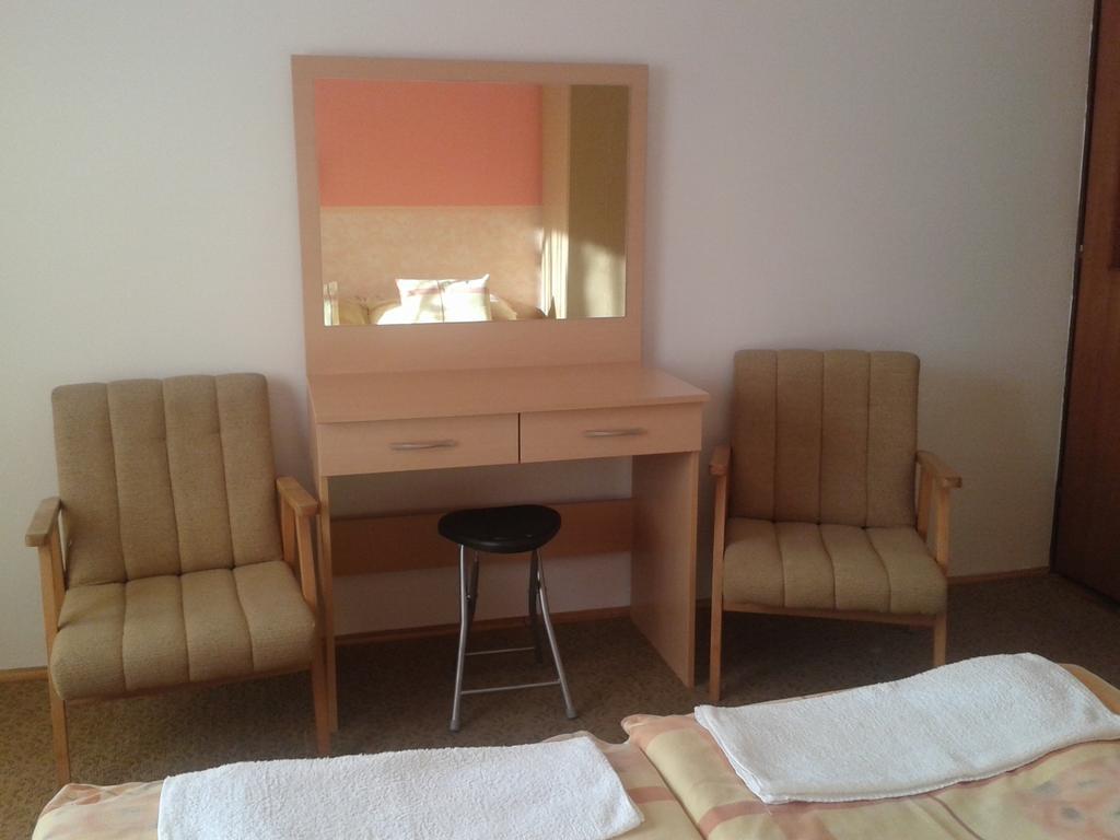 Petra Vendeghaz Apartment Buk Phòng bức ảnh