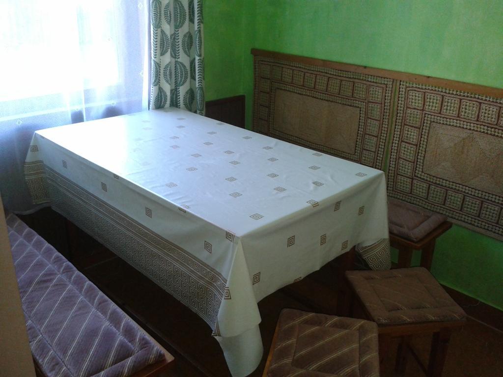 Petra Vendeghaz Apartment Buk Phòng bức ảnh
