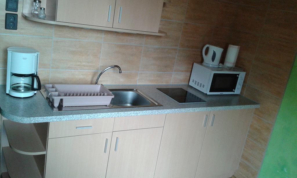 Petra Vendeghaz Apartment Buk Ngoại thất bức ảnh