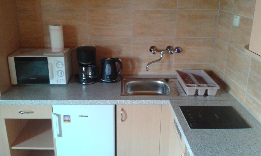 Petra Vendeghaz Apartment Buk Ngoại thất bức ảnh