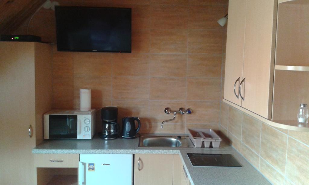 Petra Vendeghaz Apartment Buk Ngoại thất bức ảnh