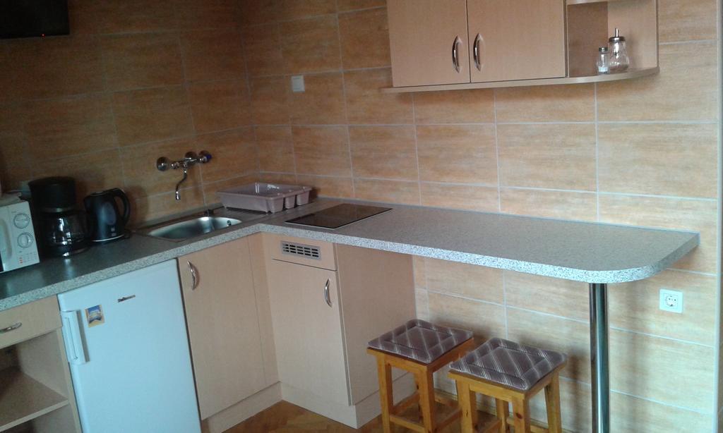 Petra Vendeghaz Apartment Buk Ngoại thất bức ảnh